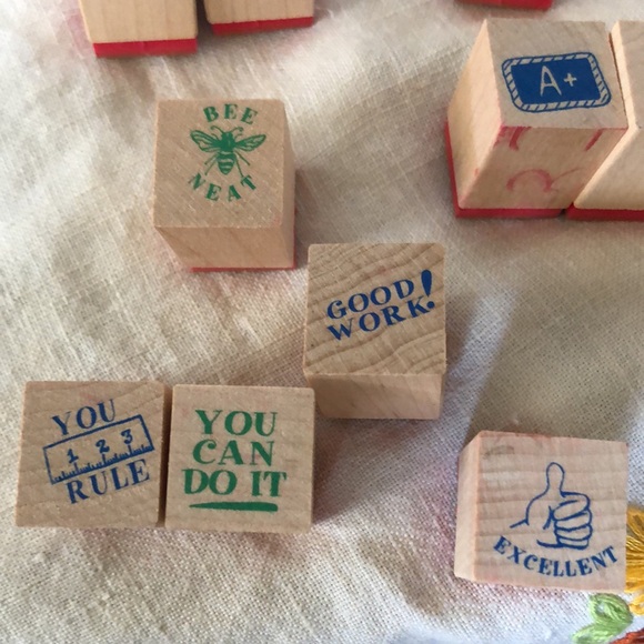 Set of stamps - Picture 2 of 5